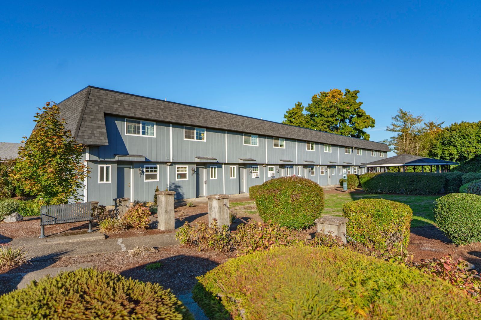 Monmouth Villas - SMI Property Management - 479 & 517 Monmouth Ave S, Monmouth, OR 97361