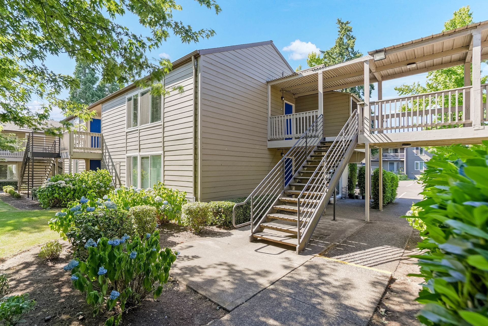 Nola Place Apartments- 2500-2550 Lancaster Dr NE, Salem, OR 97305 - SMI Property Management