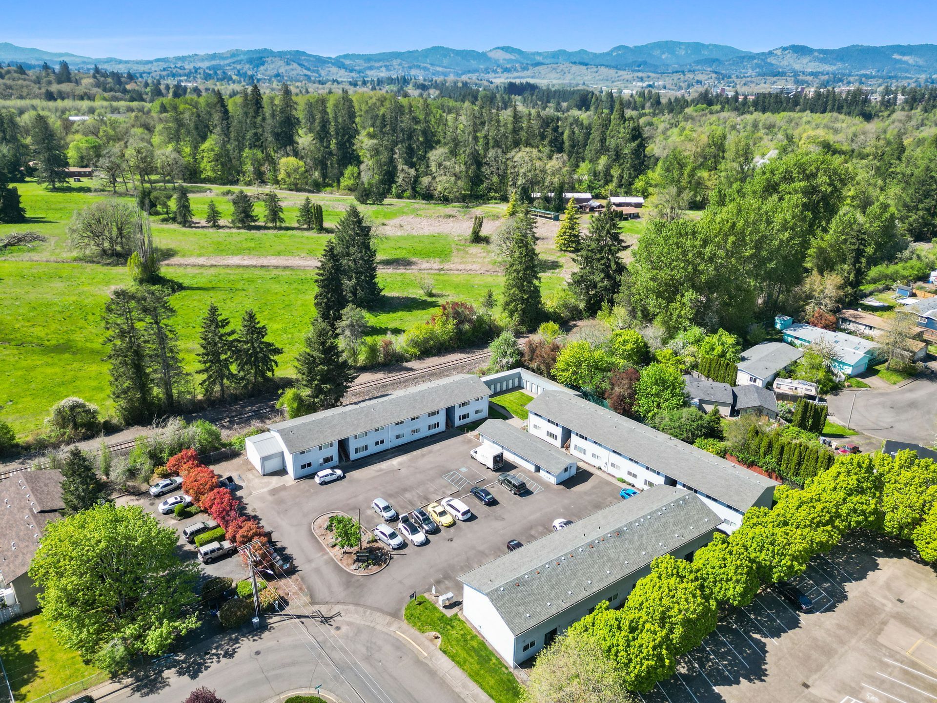 Parkway Apartments - SMI Property Management - 445 SW Tunison Ave, Corvallis, OR 97333