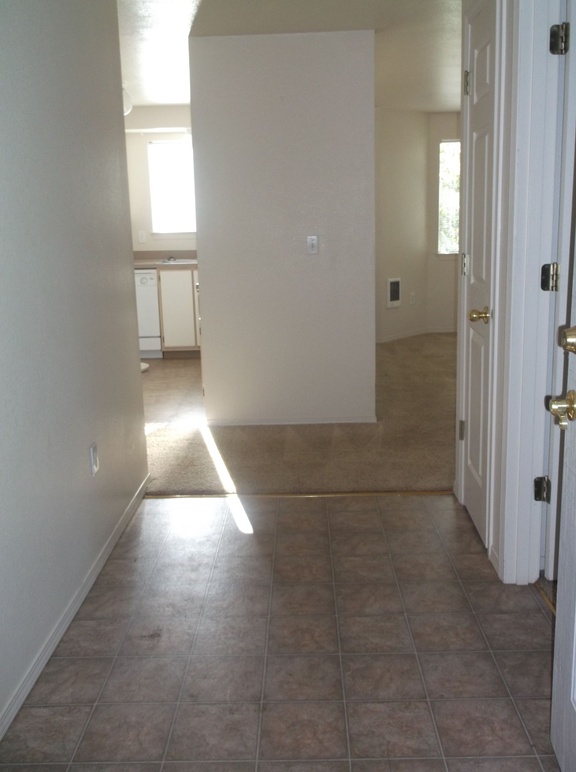 Triple Crown Apartments & Townhomes Salem SMI Property Management