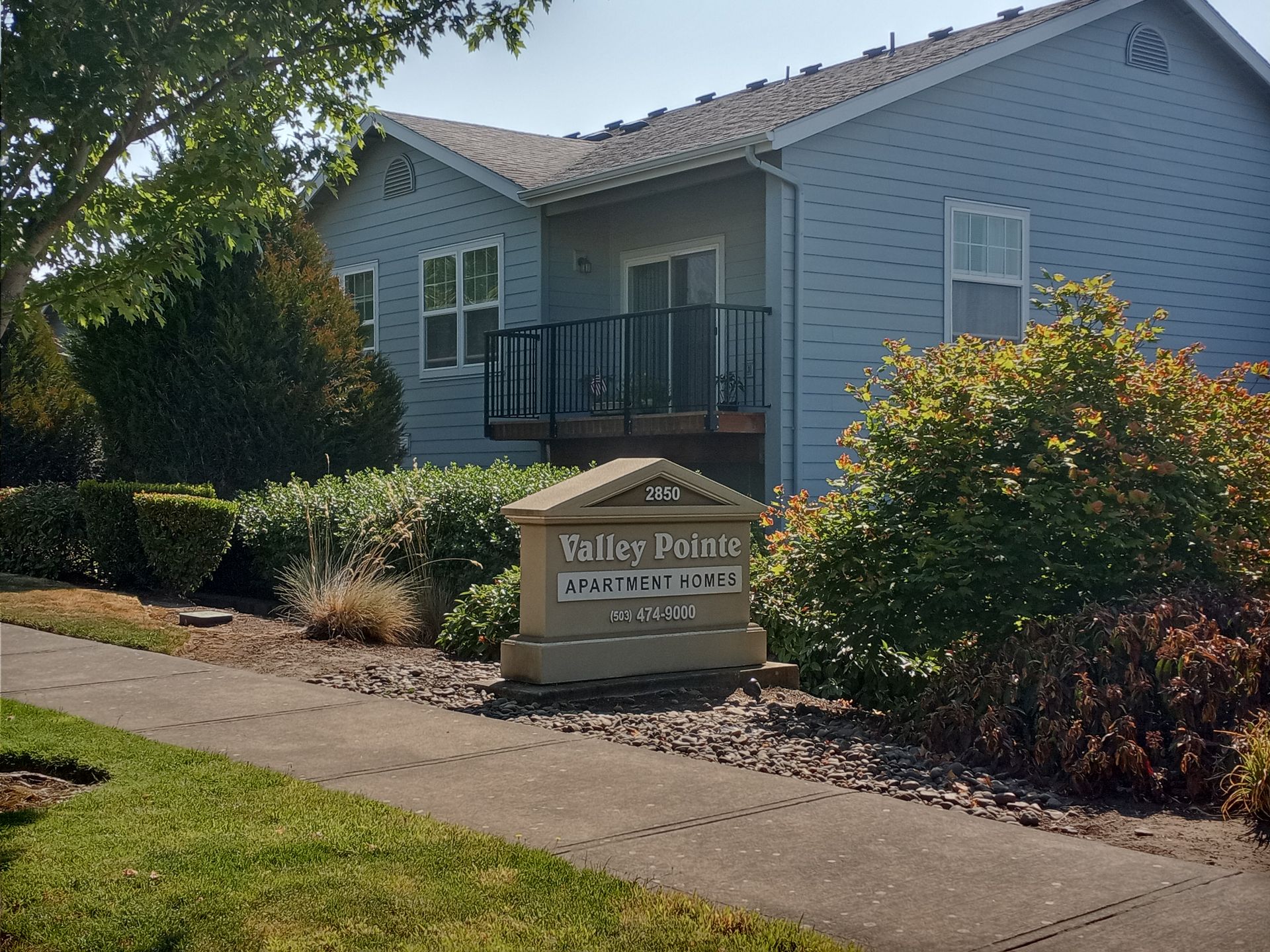 Valley Pointe Apartments - McMinnville OR - SMI Property Management