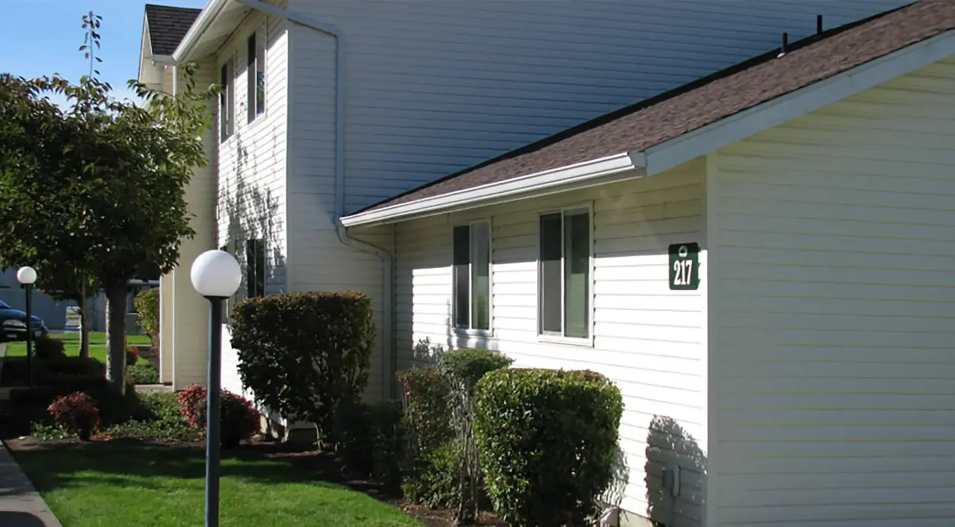 Creekside Meadows Apartments - Independence, OR - SMI Property Management