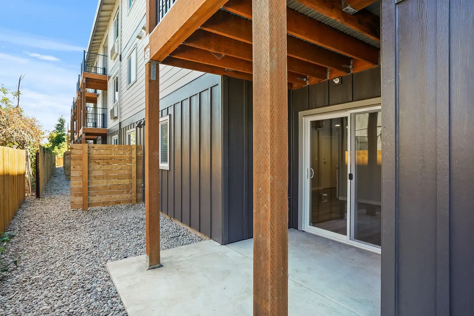 Fisher Park Apartments - SMI Property Management - 4370-3474 Fisher Rd NE, Salem, OR 97305