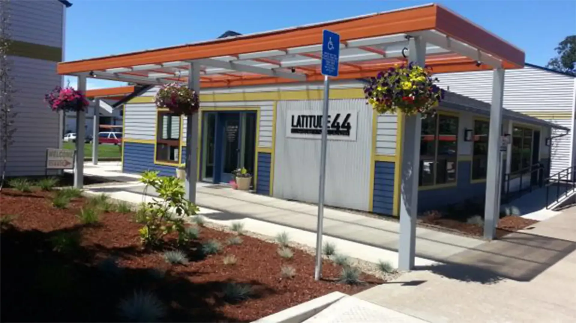 SMI Real Estate - Latitude 44 Apartments - 1440 Geary Circle SE, Albany, OR 97322