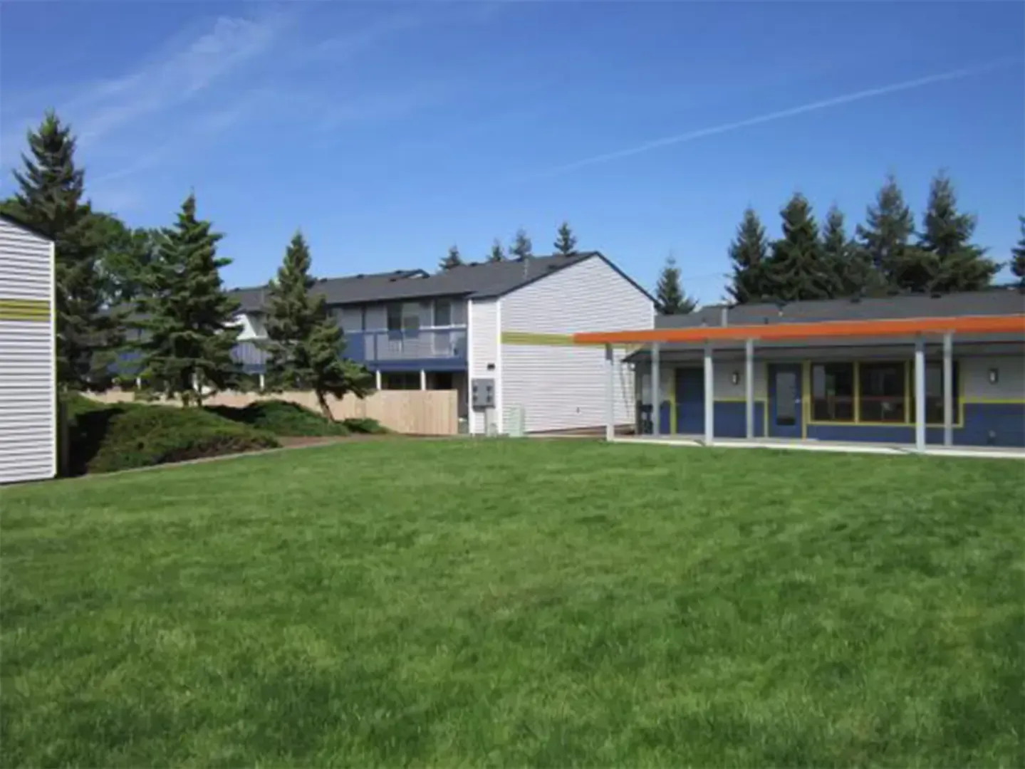 SMI Real Estate - Latitude 44 Apartments - 1440 Geary Circle SE, Albany, OR 97322