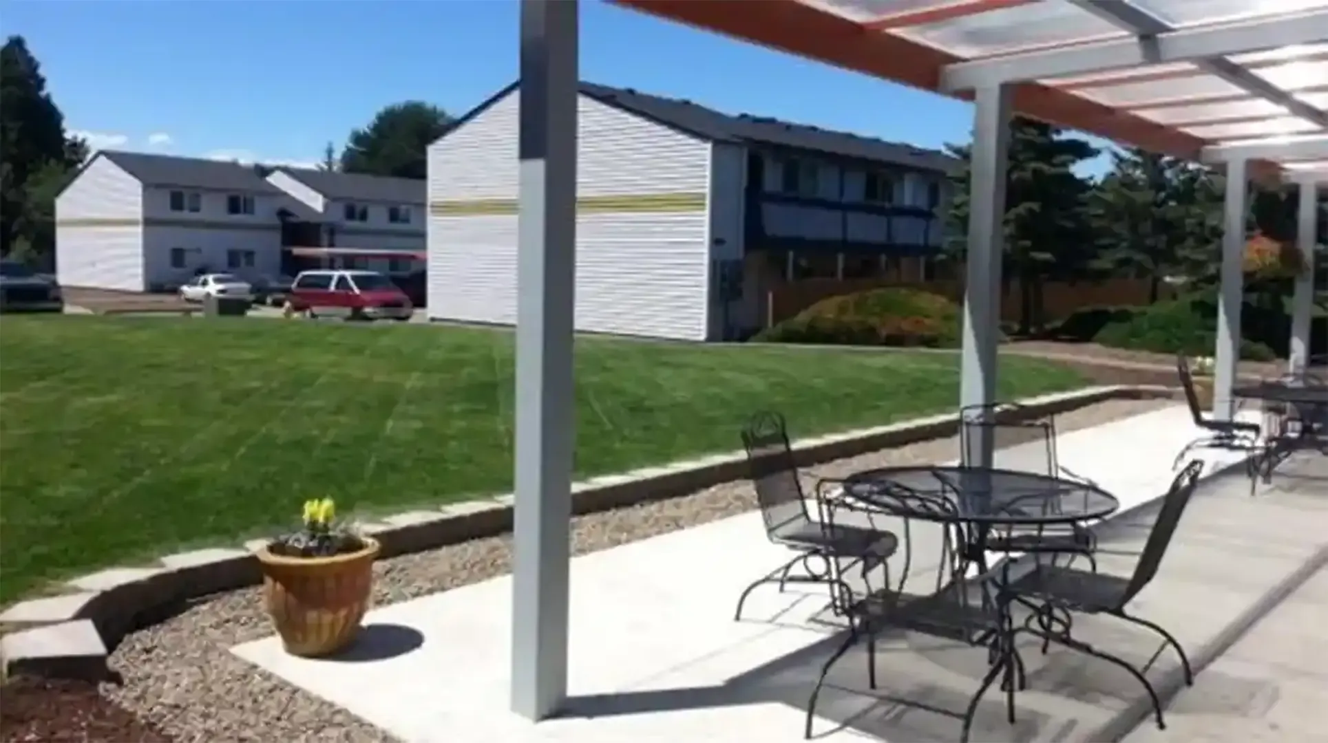 SMI Real Estate - Latitude 44 Apartments - 1440 Geary Circle SE, Albany, OR 97322