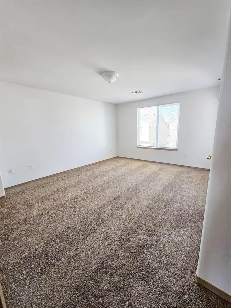 SMI Real Estate - Lexington at the Park - 3511 25th Court SE, Albany, OR 97322