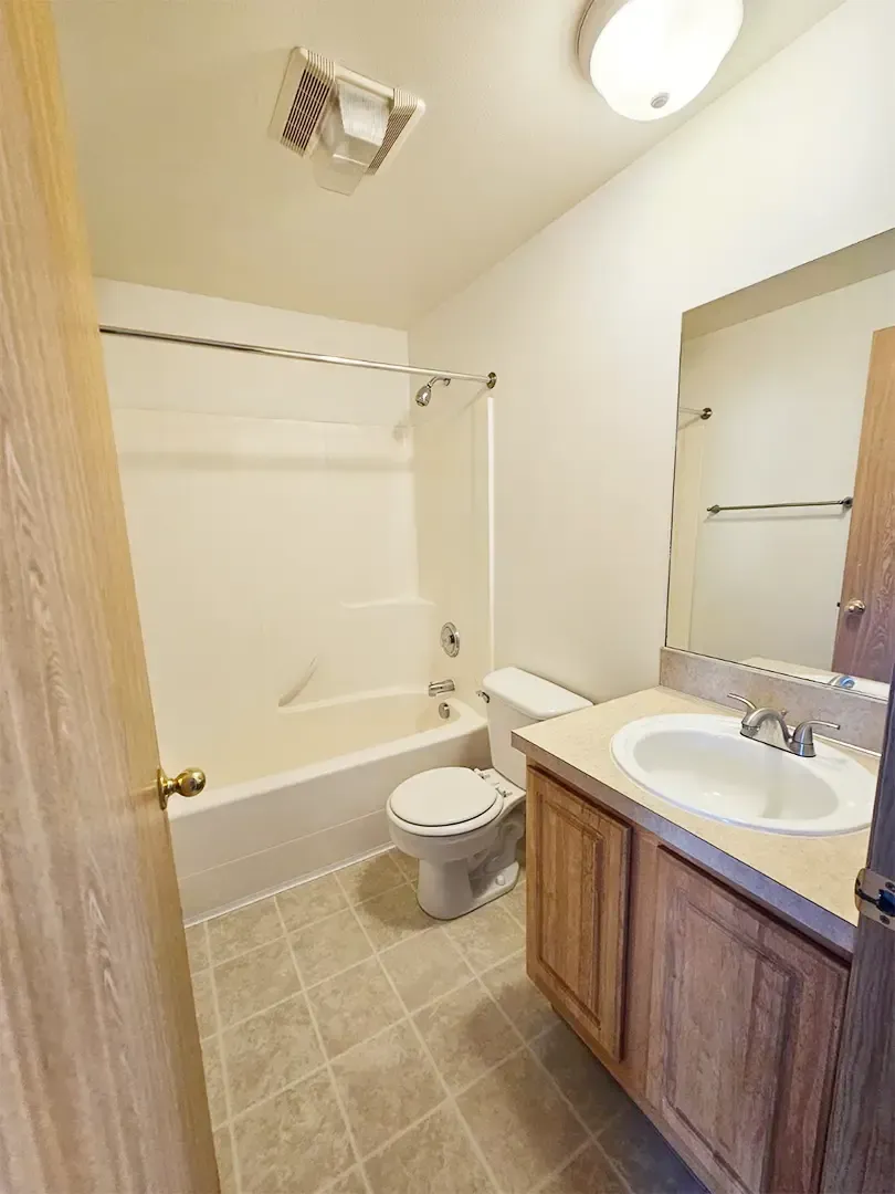 SMI Real Estate - Lexington at the Park - 3511 25th Court SE, Albany, OR 97322