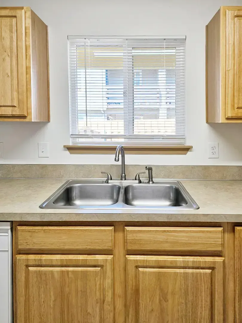 SMI Real Estate - Lexington at the Park - 3511 25th Court SE, Albany, OR 97322