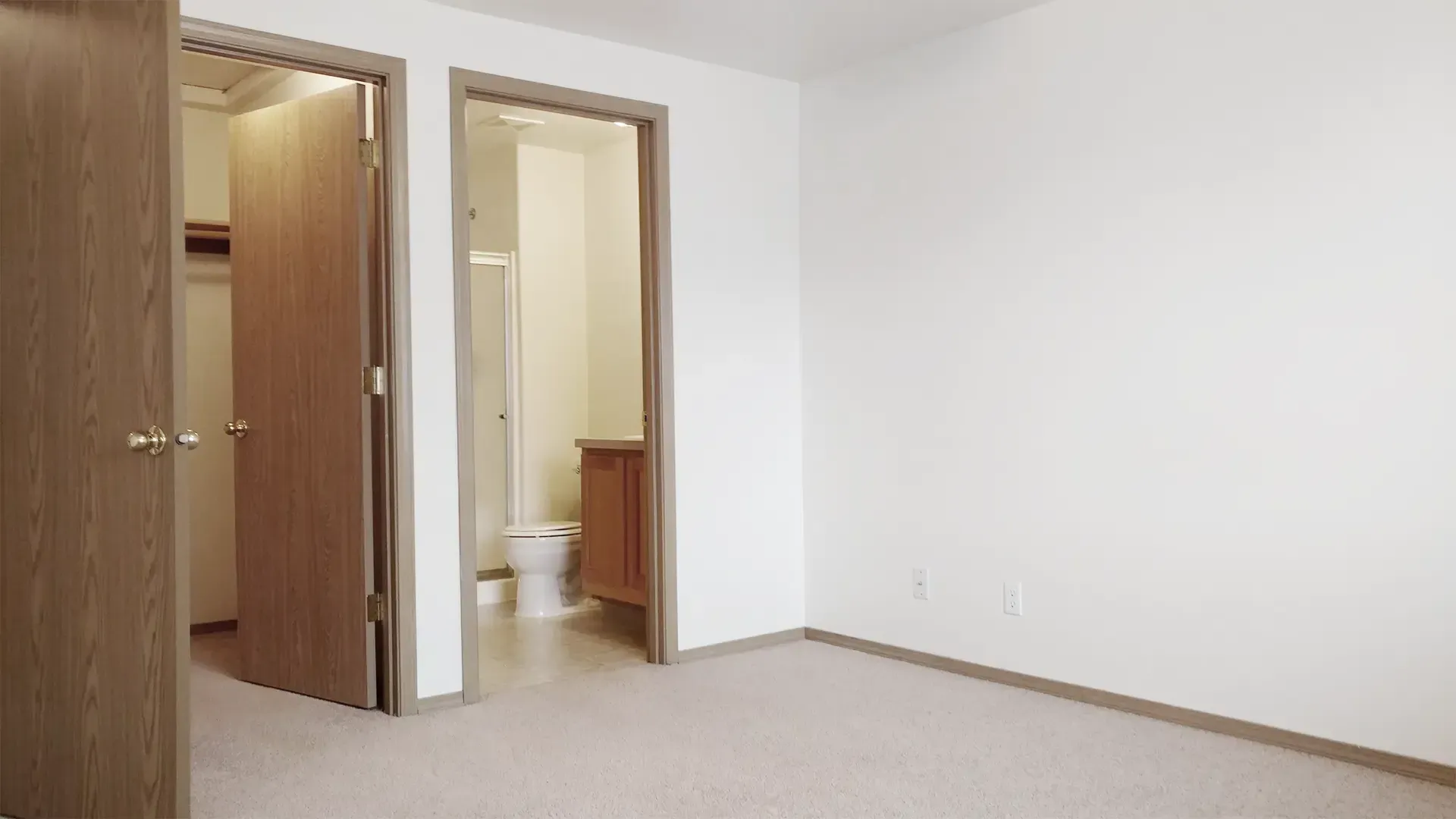 SMI Real Estate - Lexington at the Park - 3511 25th Court SE, Albany, OR 97322