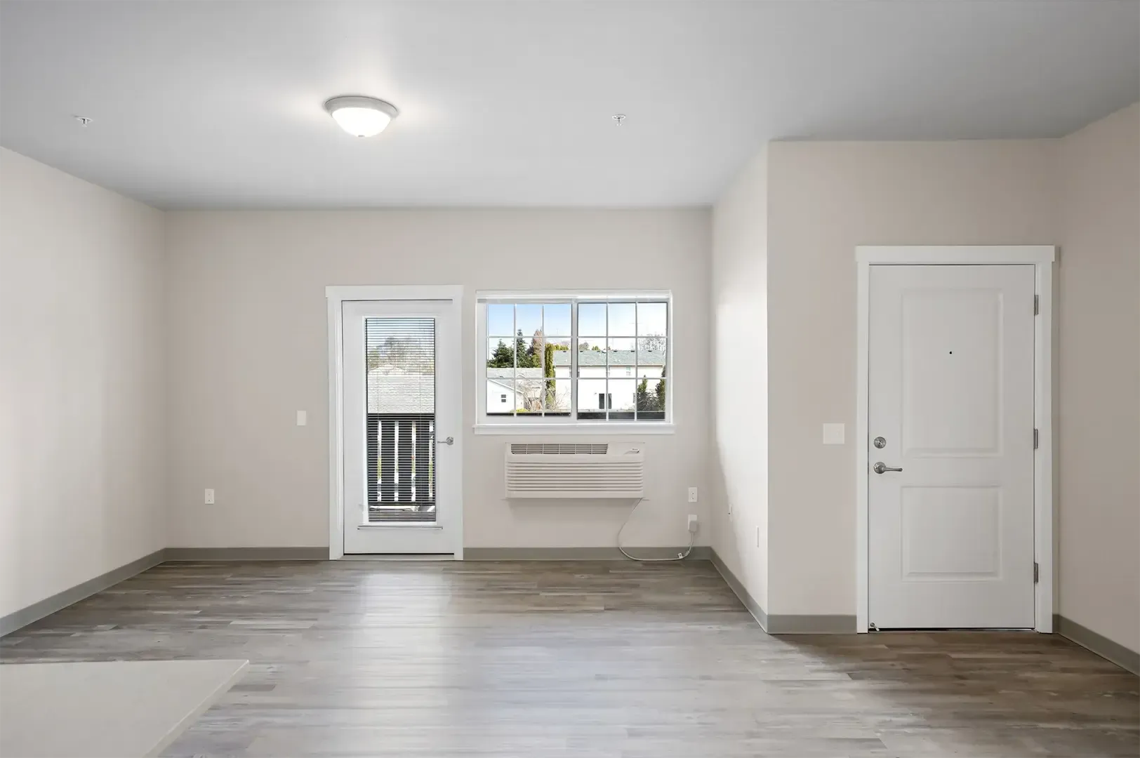 Lone Pine Place - Lebanon, OR - SMI Property Management