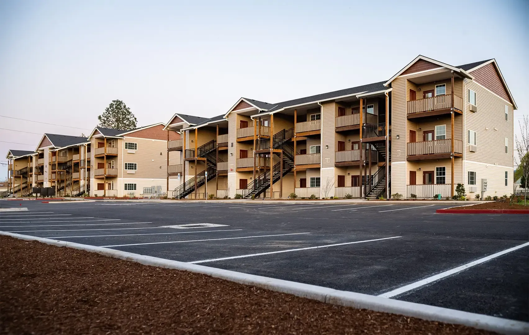 Lone Pine Place - Lebanon, OR - SMI Property Management