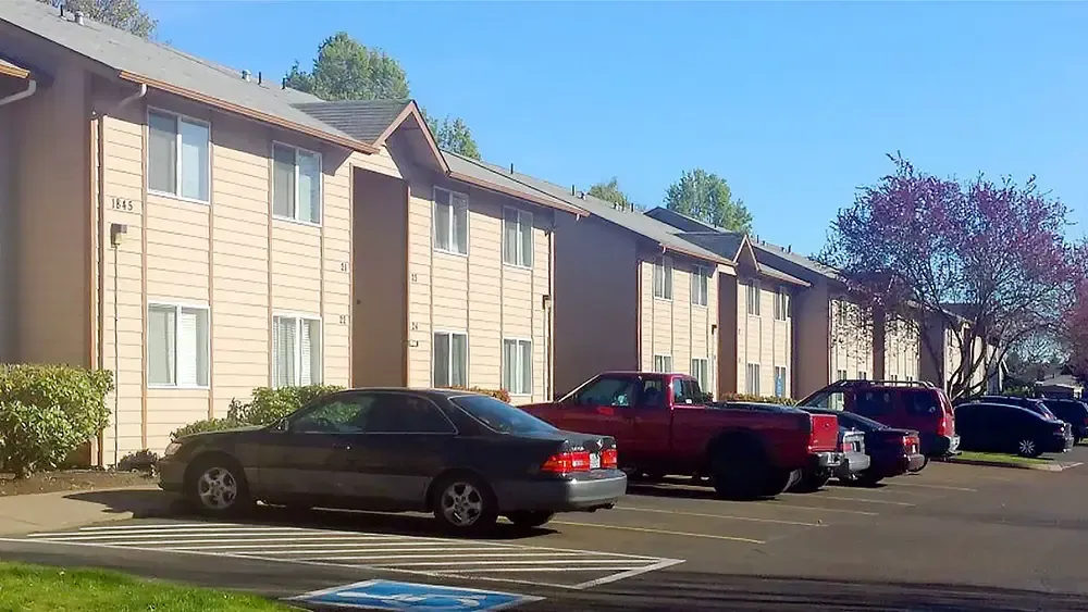 Premier Apartments - Albany OR - SMI Property Management