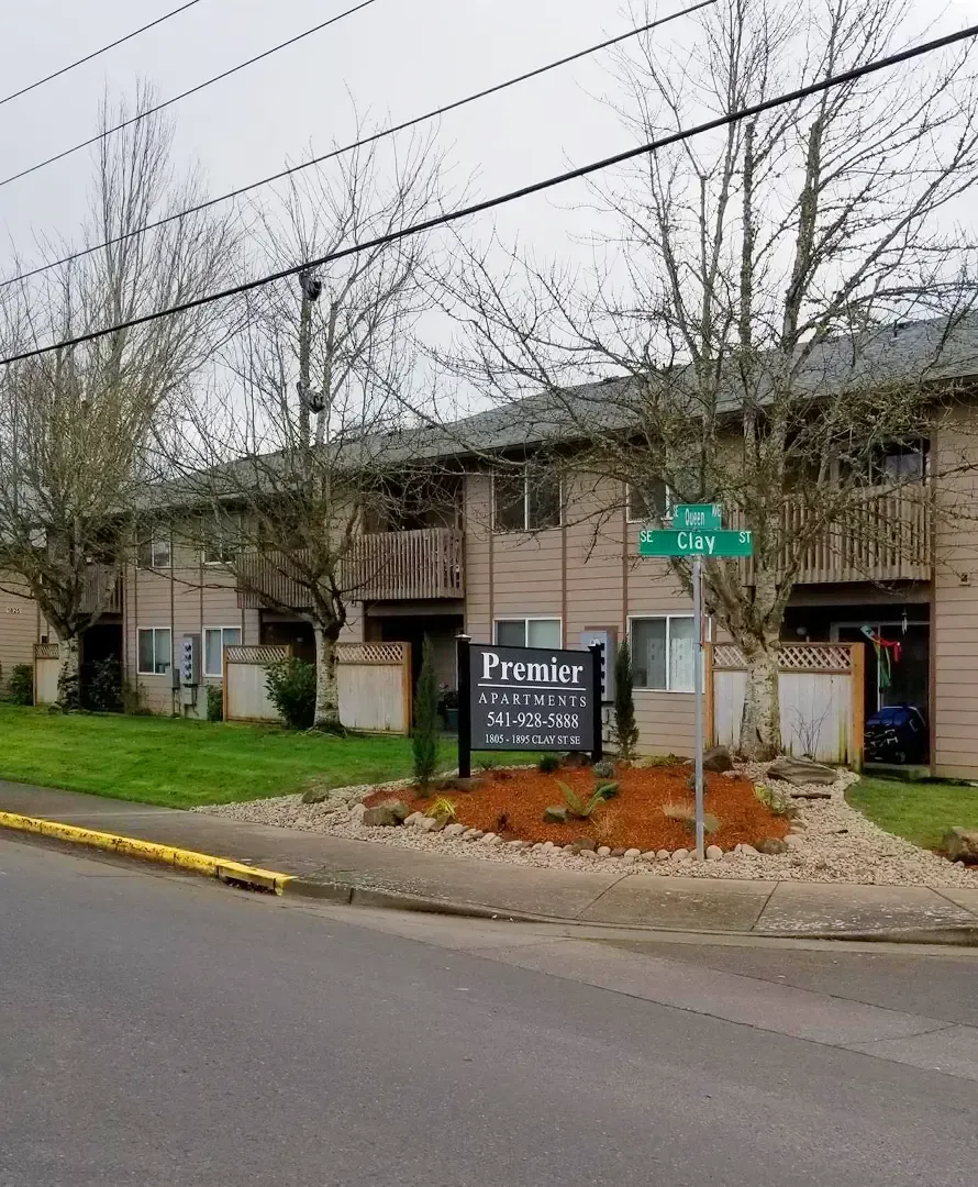 Premier Apartments - 1825 Clay Street SE, Albany, OR 97322 - SMI Property Management