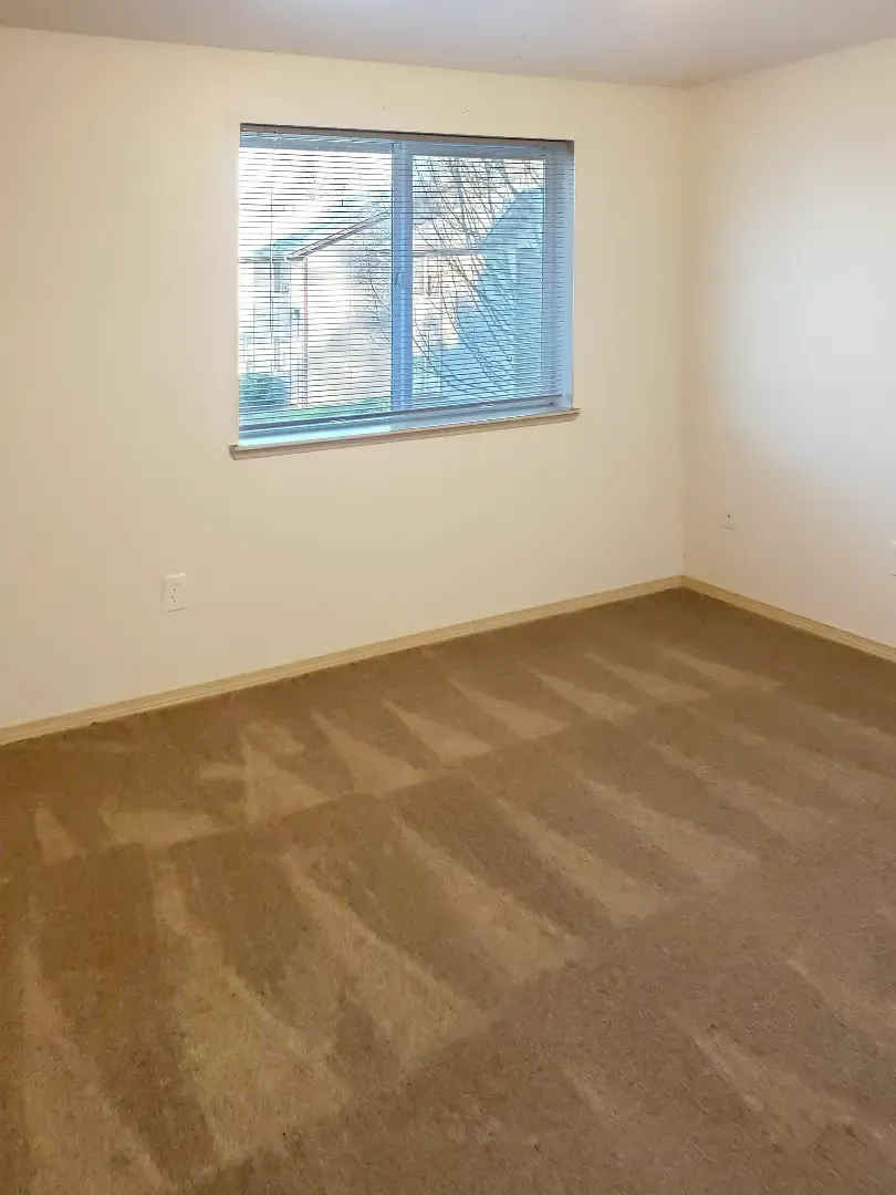 Premier Apartments - 1825 Clay Street SE, Albany, OR 97322 - SMI Property Management