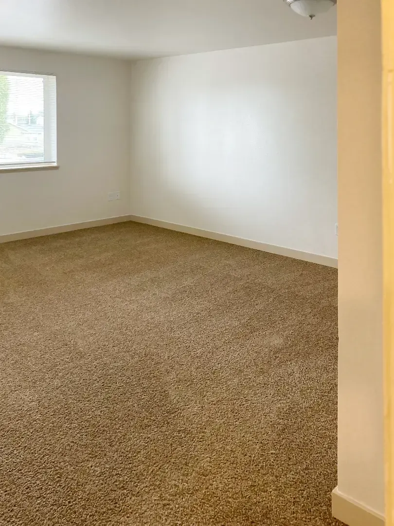 Premier Apartments - 1825 Clay Street SE, Albany, OR 97322 - SMI Property Management