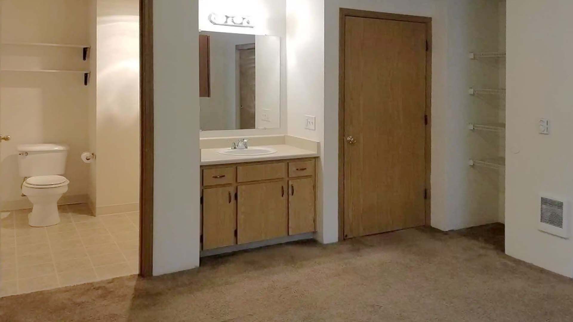 SMI Property Management - Redwood Square Apartments - 2221 SE Waverly Dr, Albany, OR 97322