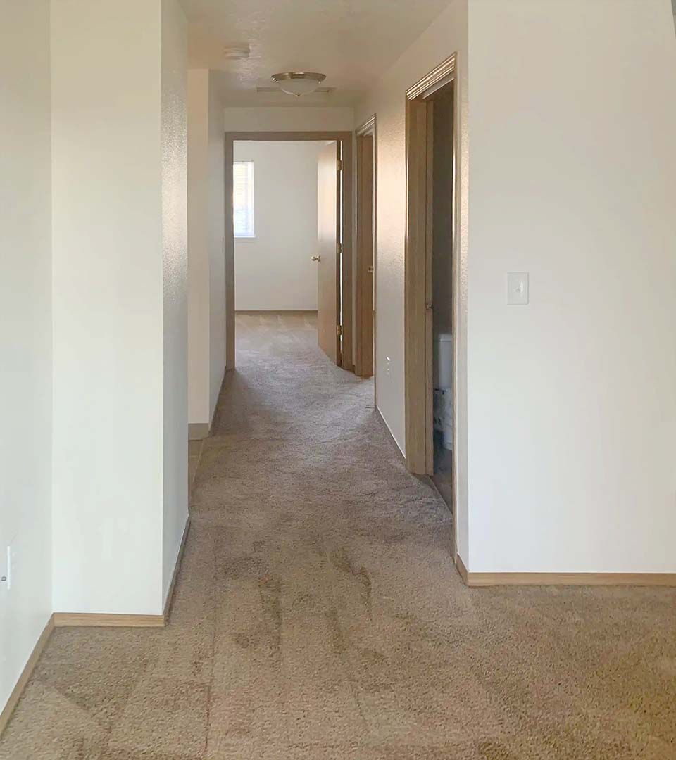 SMI Property Management - Redwood Square Apartments - 2221 SE Waverly Dr, Albany, OR 97322