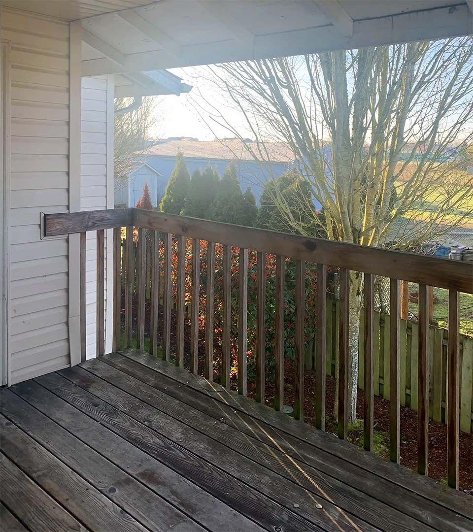 SMI Property Management - Redwood Square Apartments - 2221 SE Waverly Dr, Albany, OR 97322