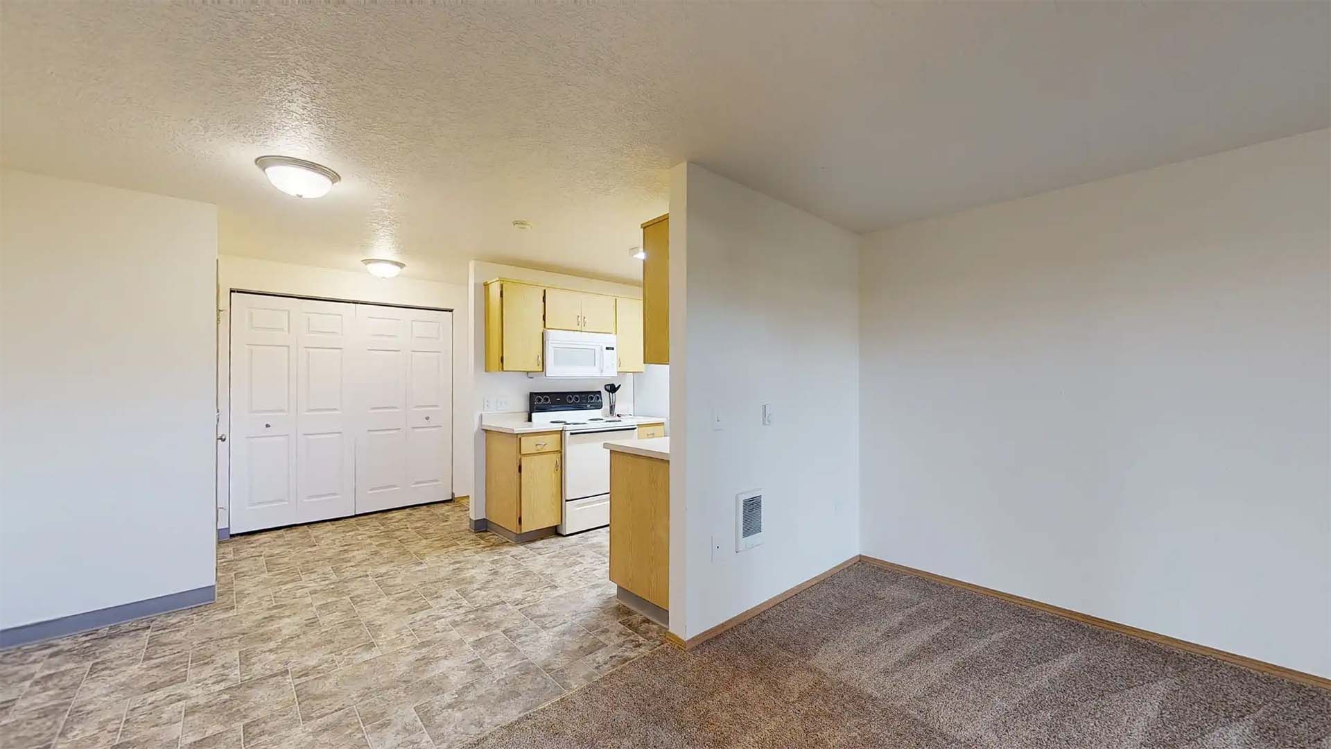 SMI Property Management - Redwood Square Apartments - 2221 SE Waverly Dr, Albany, OR 97322