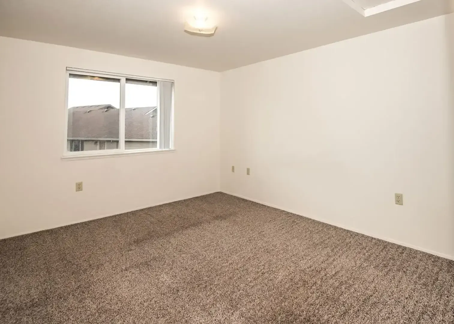 Rivercrest Apartments - Sheridan, OR - SMI Property Management