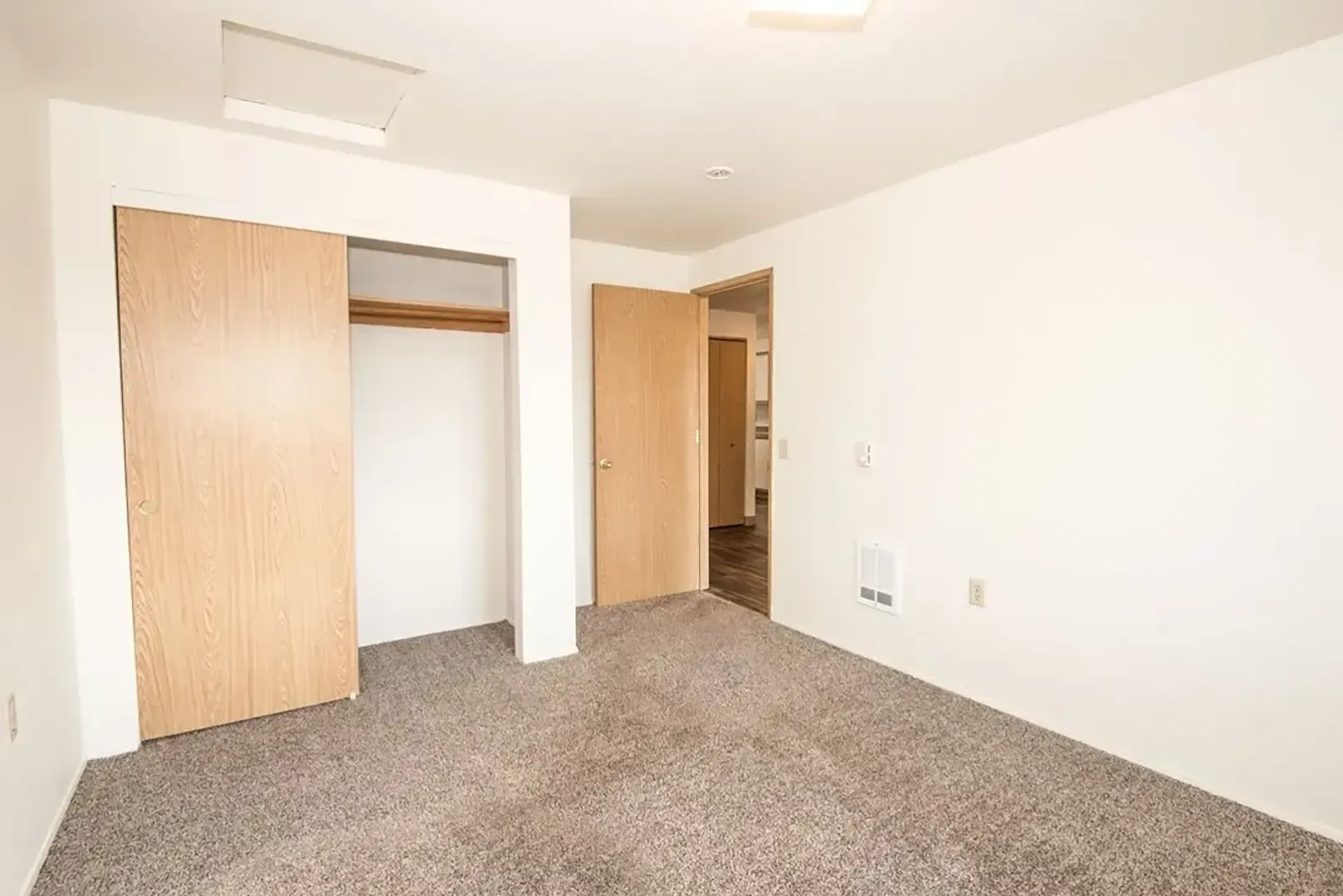 Rivercrest Apartments - Sheridan, OR - SMI Property Management