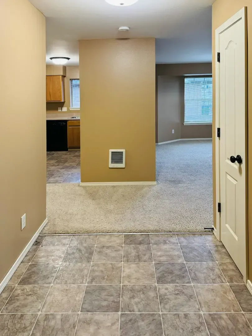 SMI Property Management - Santiam Village Apartments - 4976 Turquoise Ave SE, Salem, OR 97317