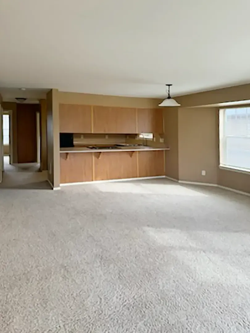 SMI Property Management - Santiam Village Apartments - 4976 Turquoise Ave SE, Salem, OR 97317