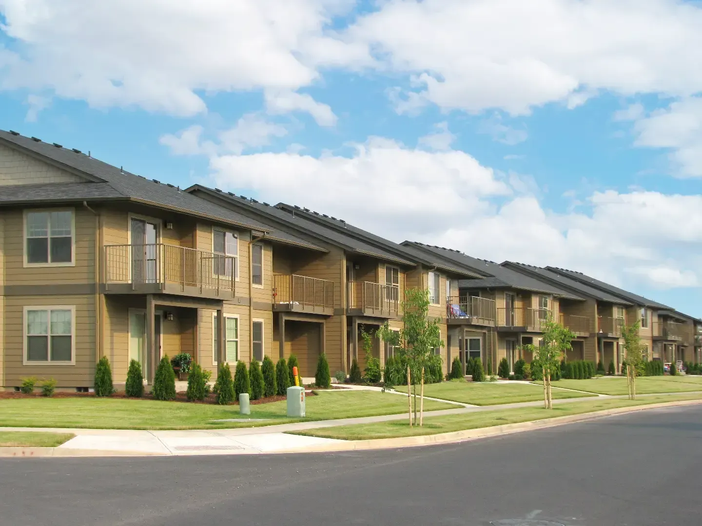 Santiam Village Apartments - Salem OR - SMI Property Management