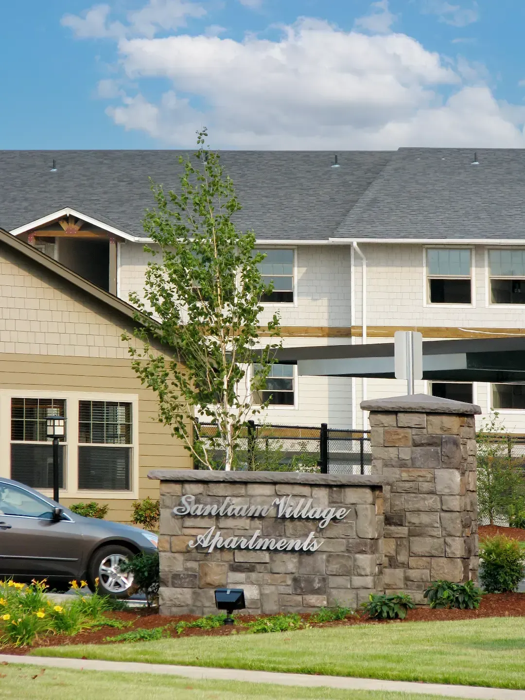 Santiam Village Apartments - Salem OR - SMI Property Management