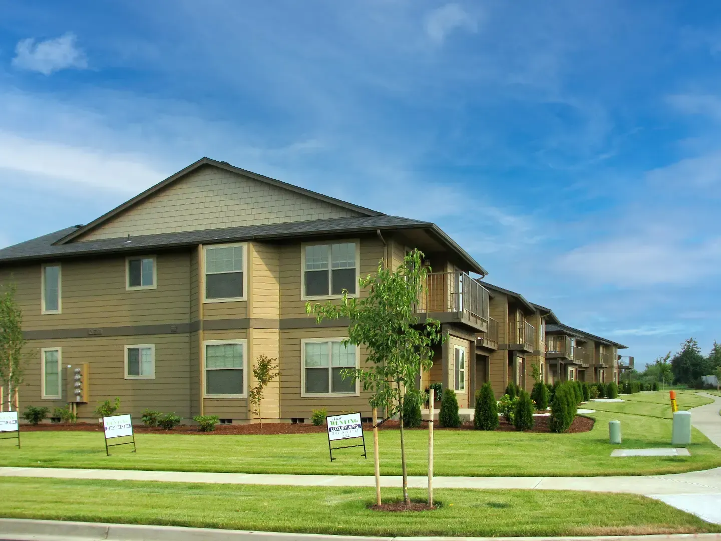 Santiam Village Apartments - Salem OR - SMI Property Management