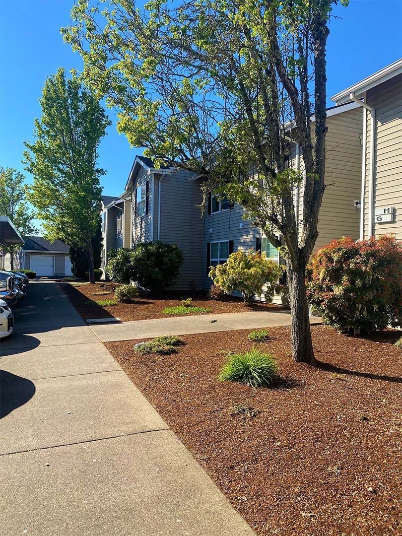 SMI Property Management - Sunrise Pointe - 3320 Jackson Street SE, Albany, OR 97322