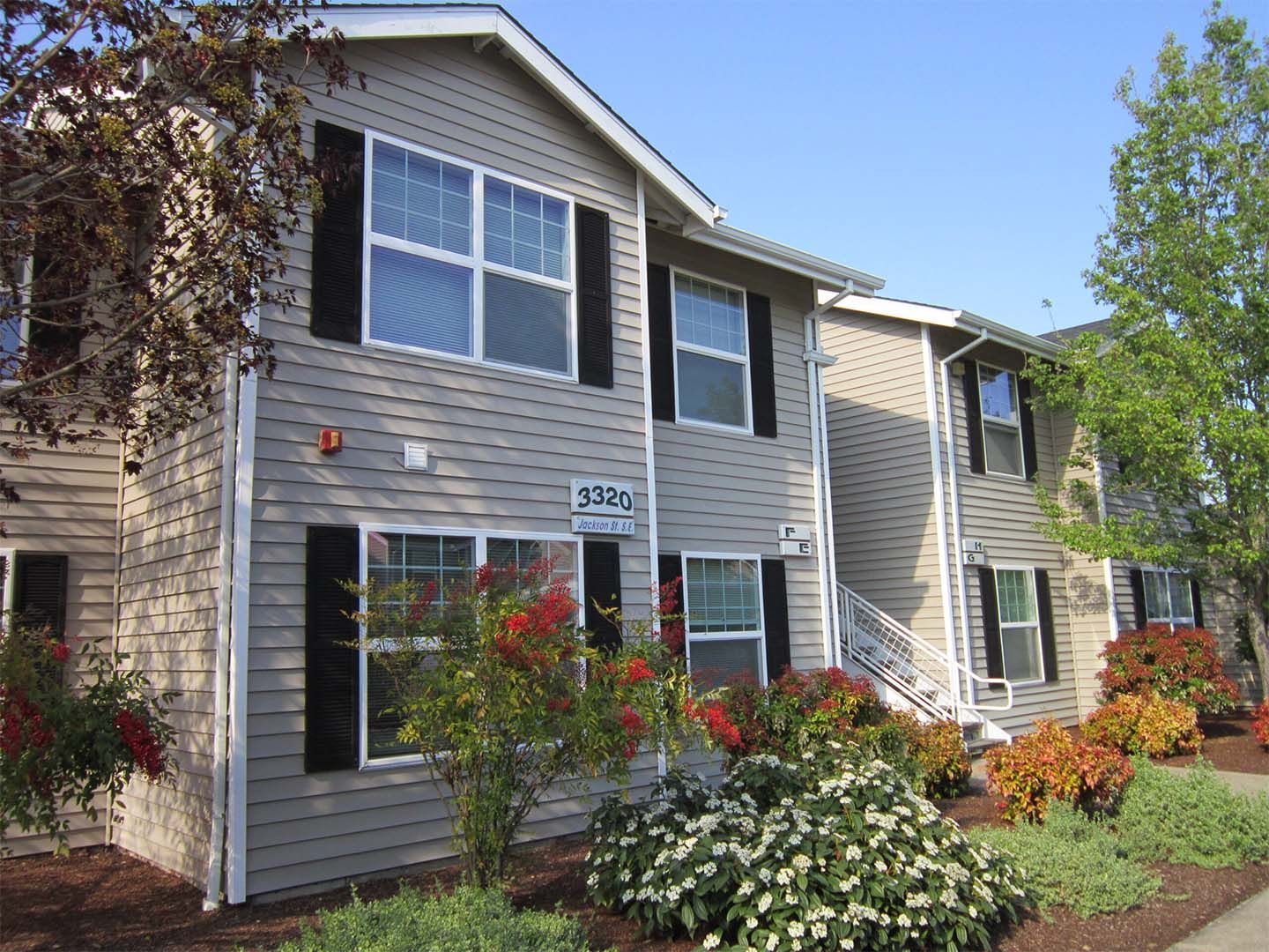 SMI Property Management - Sunrise Pointe - 3320 Jackson Street SE, Albany, OR 97322