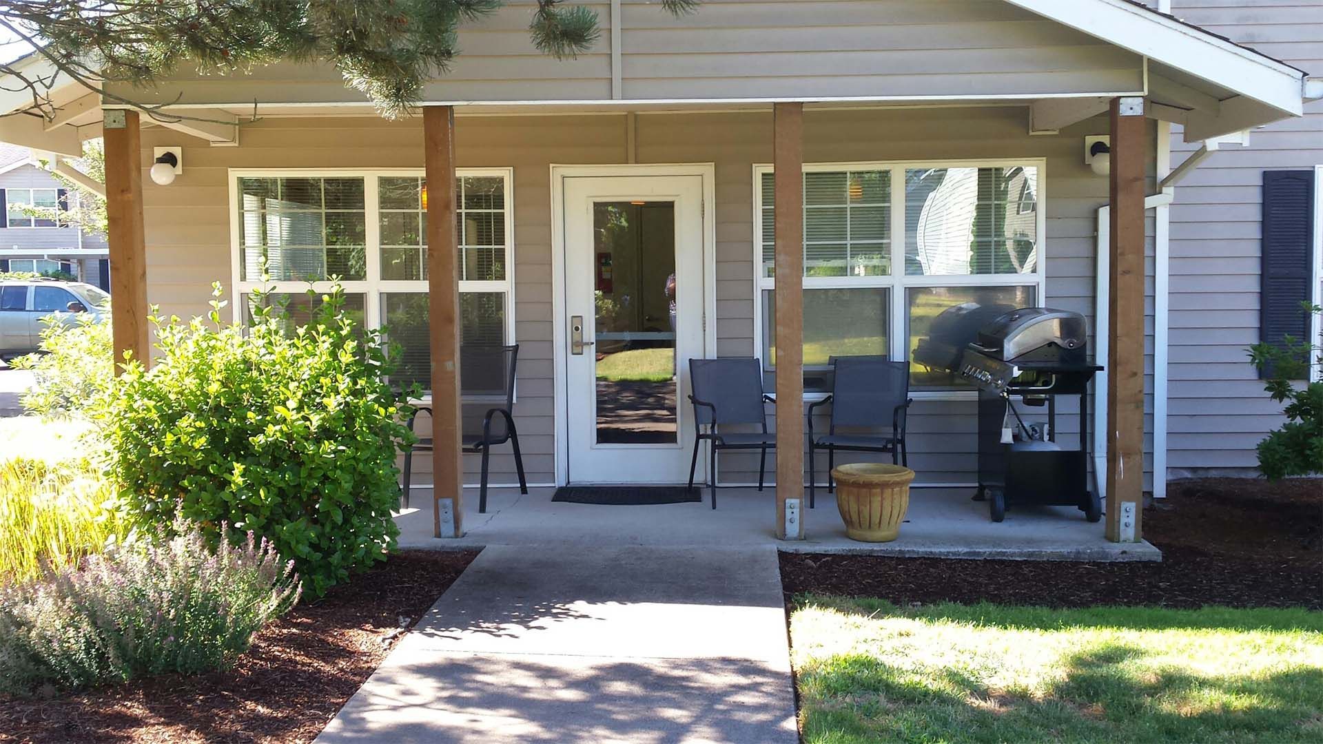 SMI Property Management - Sunrise Pointe - 3320 Jackson Street SE, Albany, OR 97322