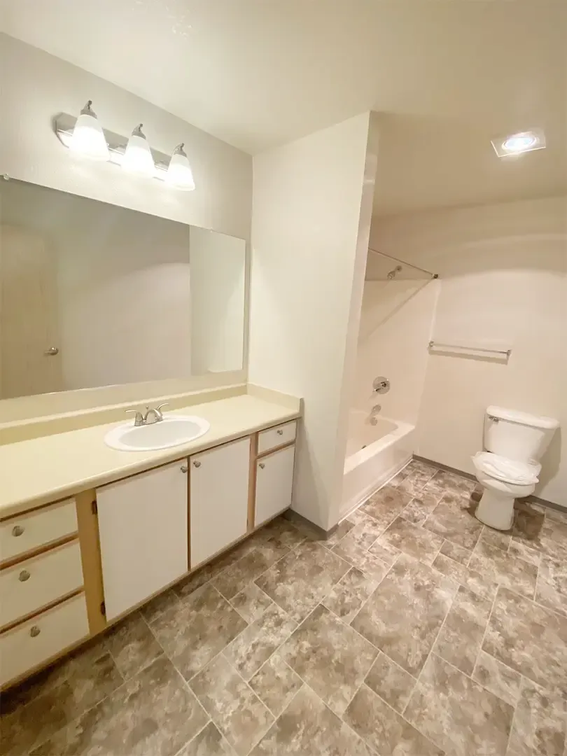 SMI Property Management - Sunrise Pointe - 3320 Jackson Street SE, Albany, OR 97322