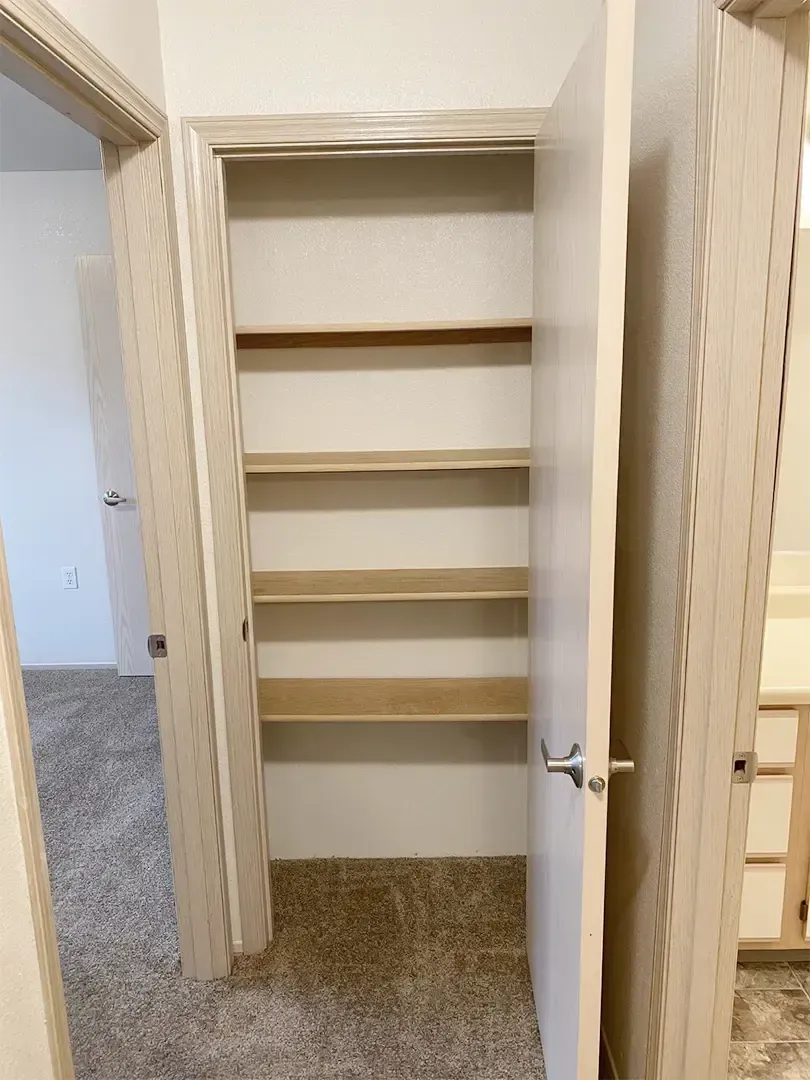 SMI Property Management - Sunrise Pointe - 3320 Jackson Street SE, Albany, OR 97322