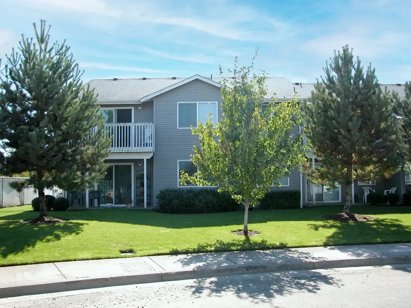 Triple Crown Apartments & Townhomes - Salem - SMI Property Management