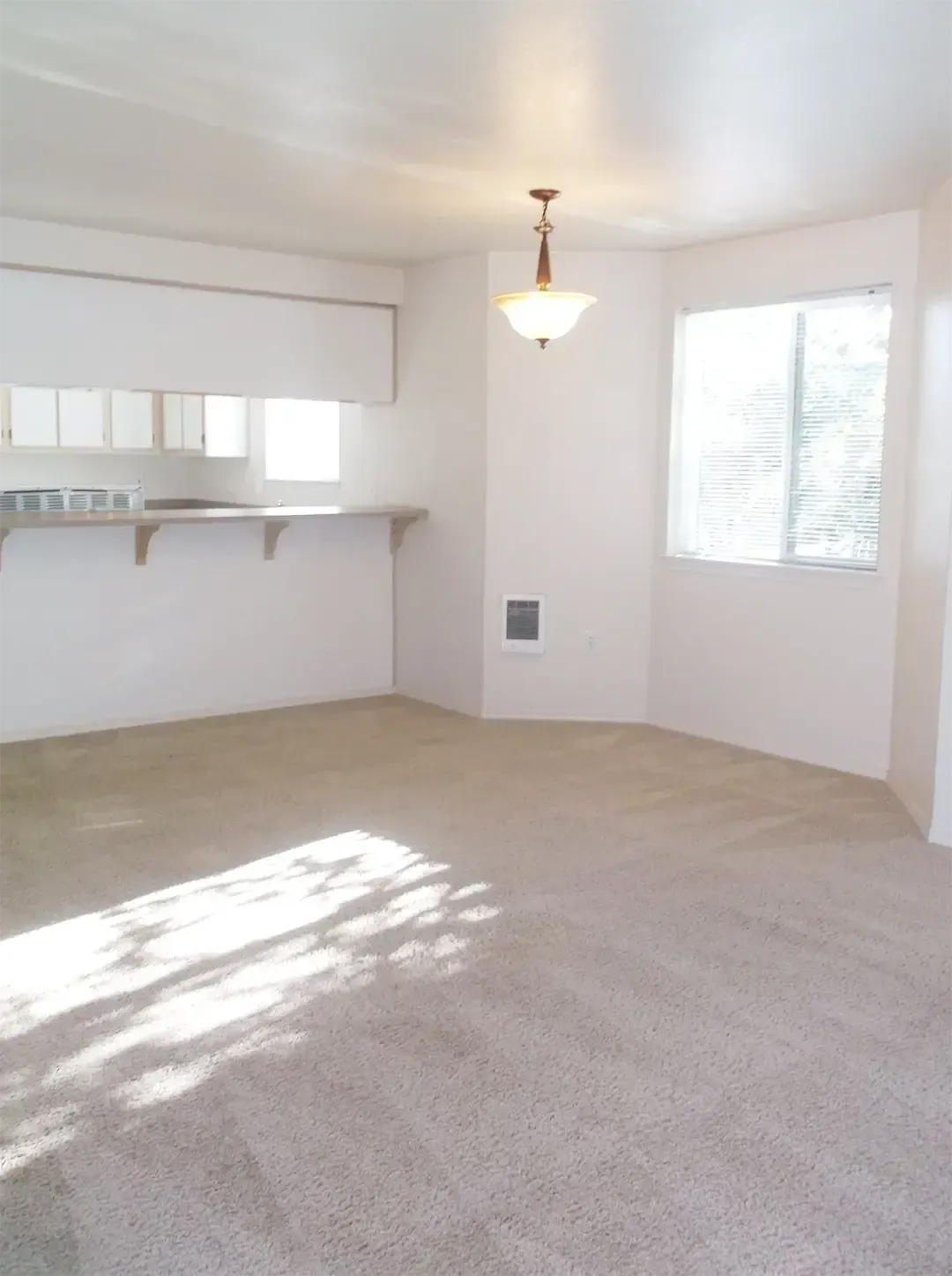 Triple Crown Apartments & Townhomes - Salem - SMI Property Management