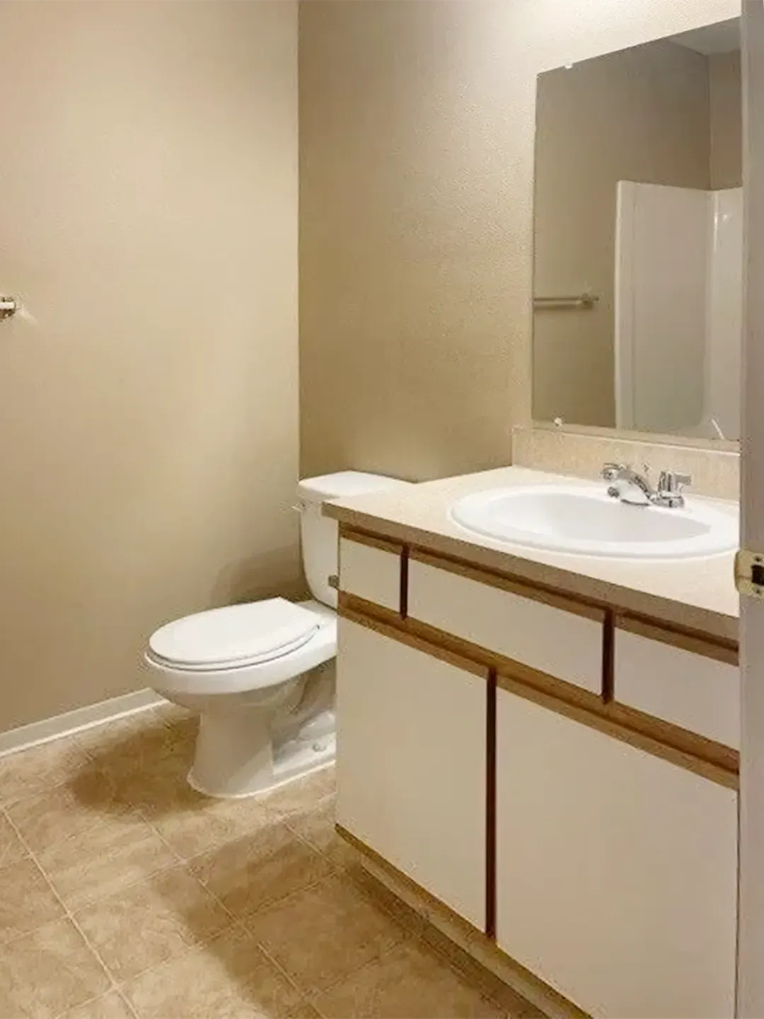 Valley Pointe Apartments - McMinnville, OR - SMI Property Management