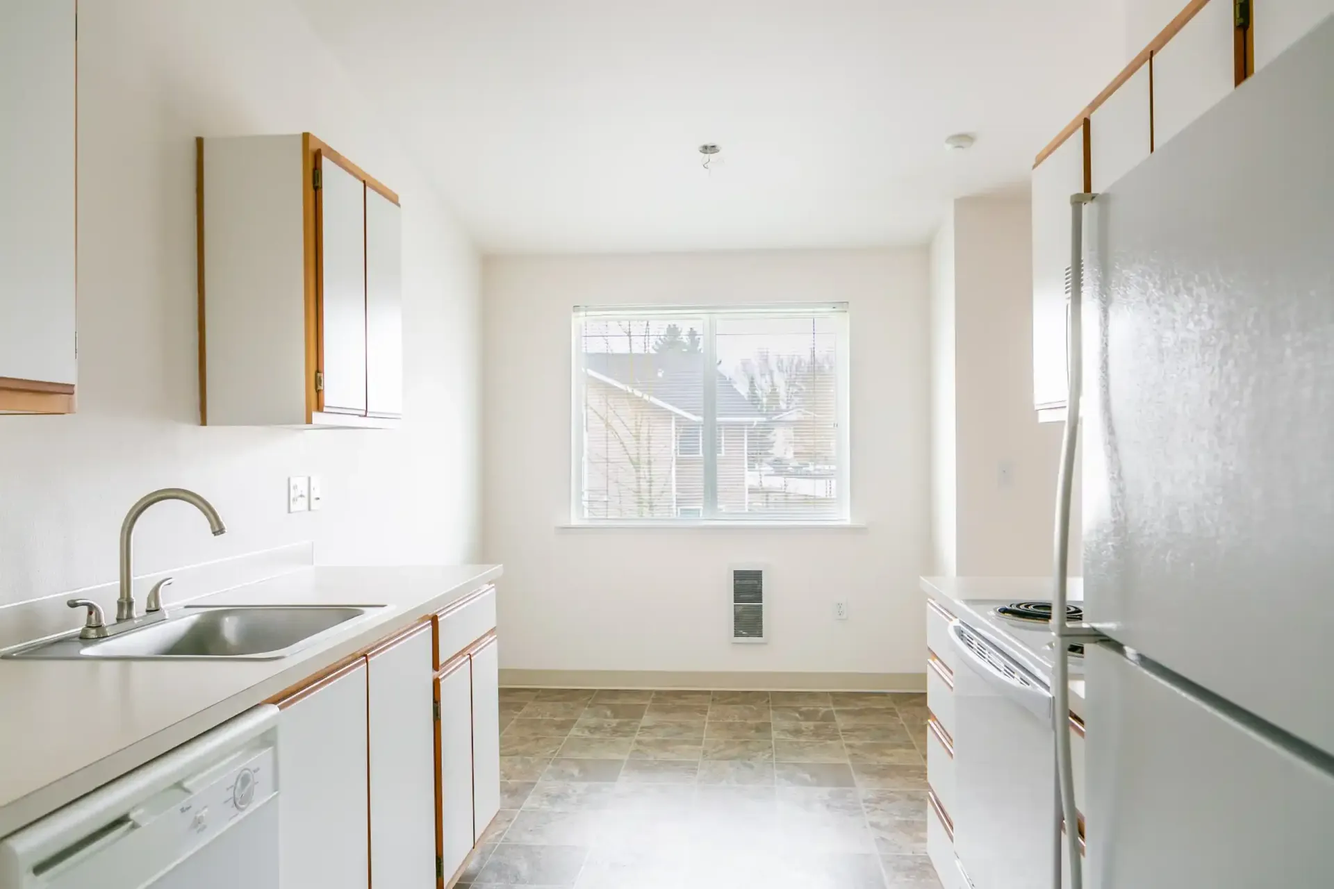 SMI Property Management - Willow Creek - 872 Belmont Ave SW, Albany, OR 97321