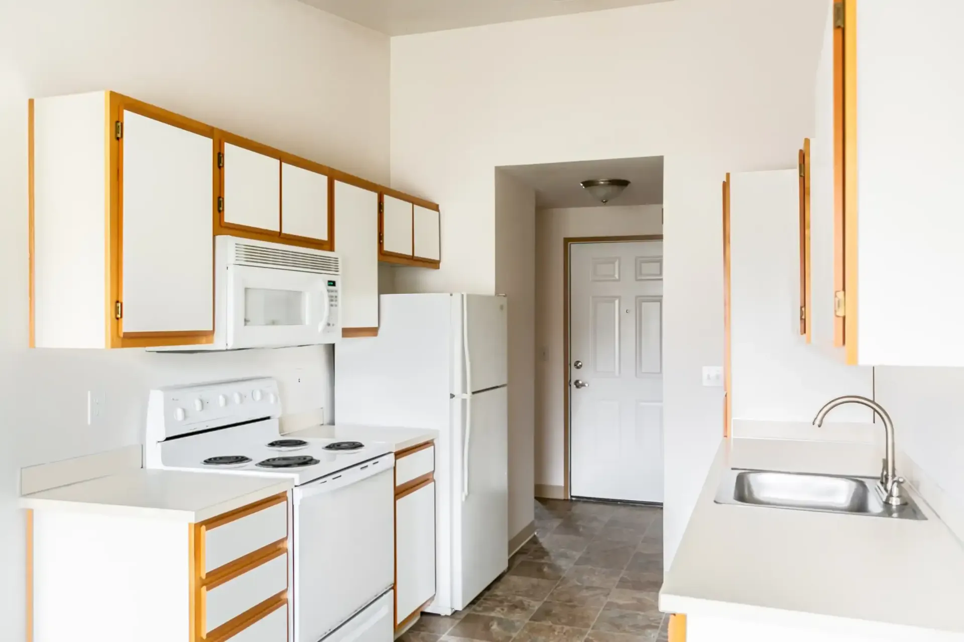 SMI Property Management - Willow Creek - 872 Belmont Ave SW, Albany, OR 97321