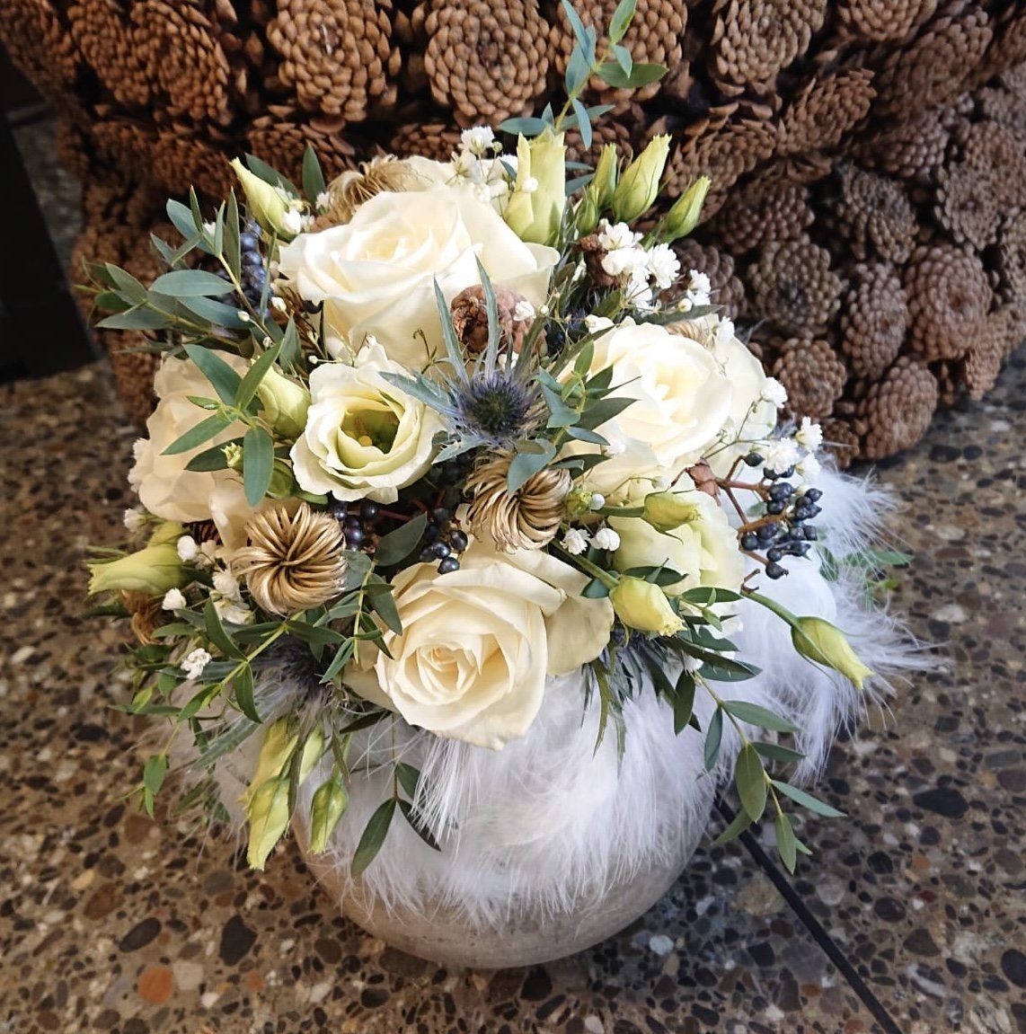 Strauß im Topf grün-weiß