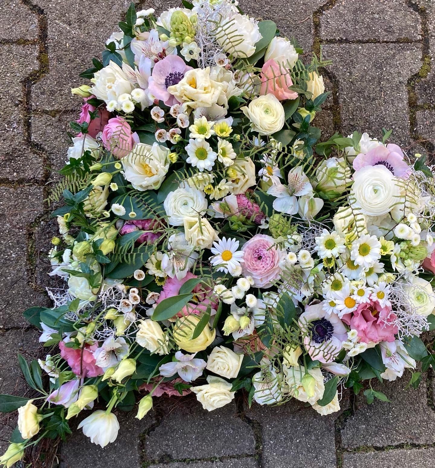 Blumenkranz mit Aster