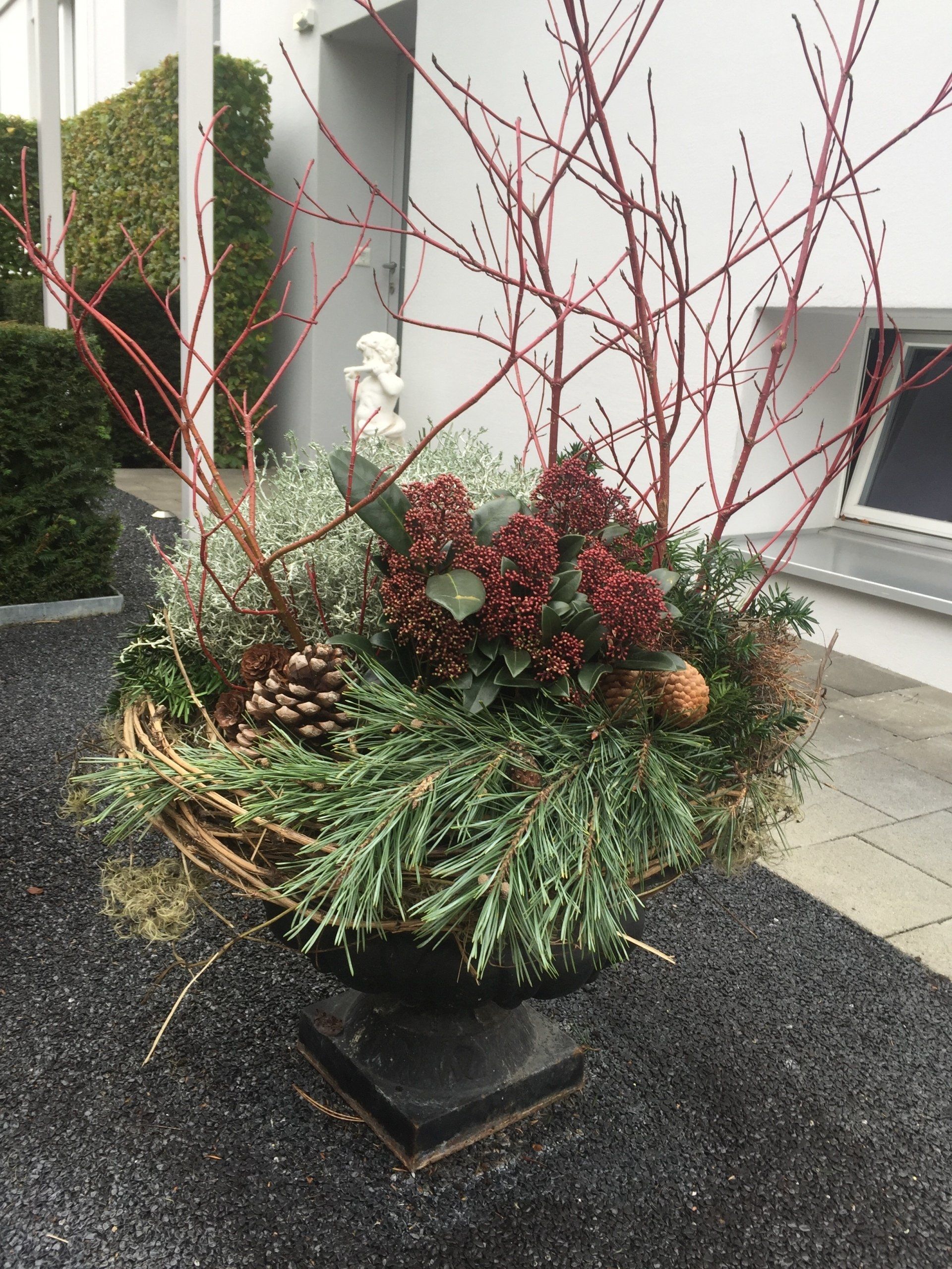 Zusammensetzung mit Nadelbäumen