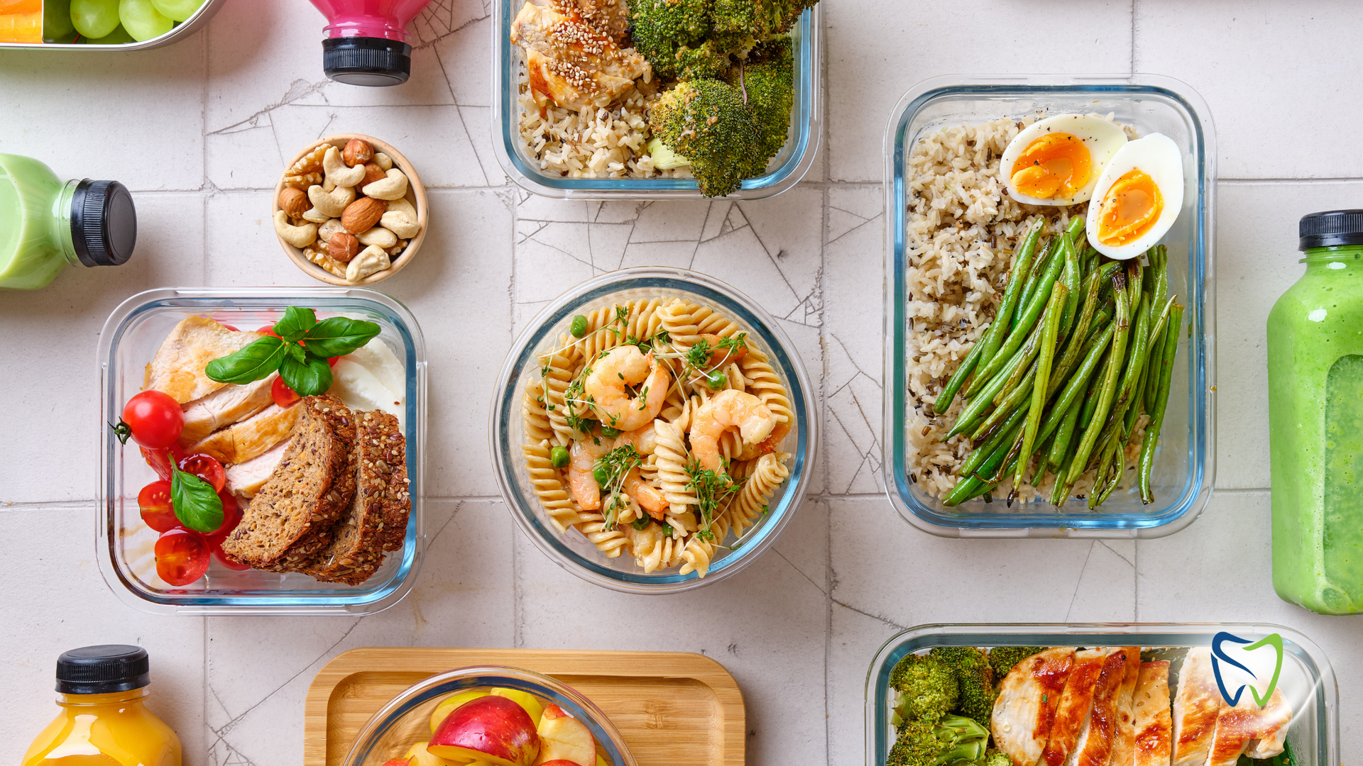 There are many different types of food in the containers.