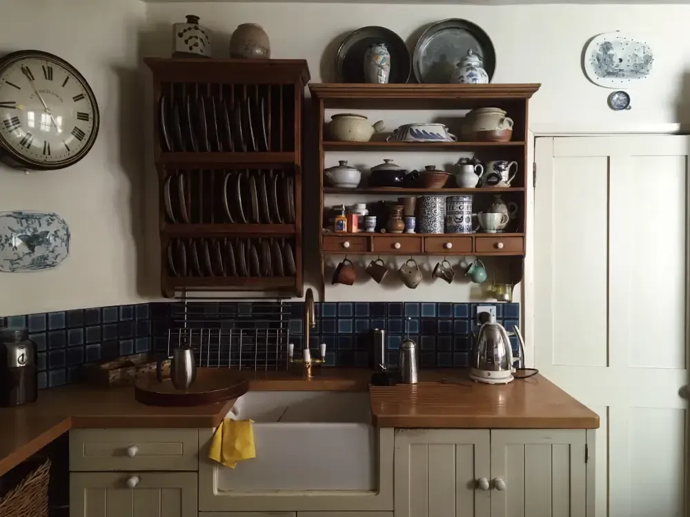 Old wooden dish rack