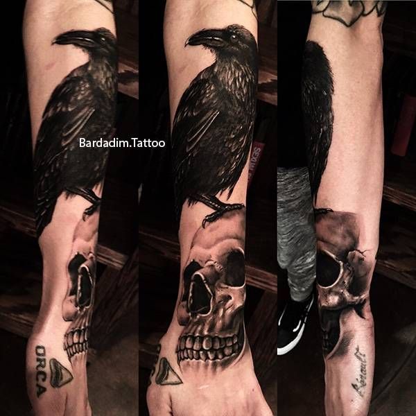 Skull Raven Realistic tattoo