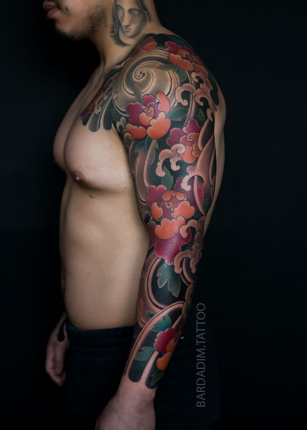 Peonies-and-waves-Japanese_Tattoo_sleeve