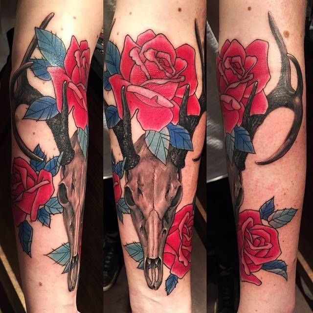 Tattoo Shop Brooklyn. Skull Roses Tattoo