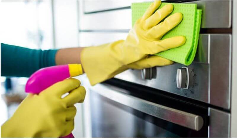 Oven Cleaning in Woking